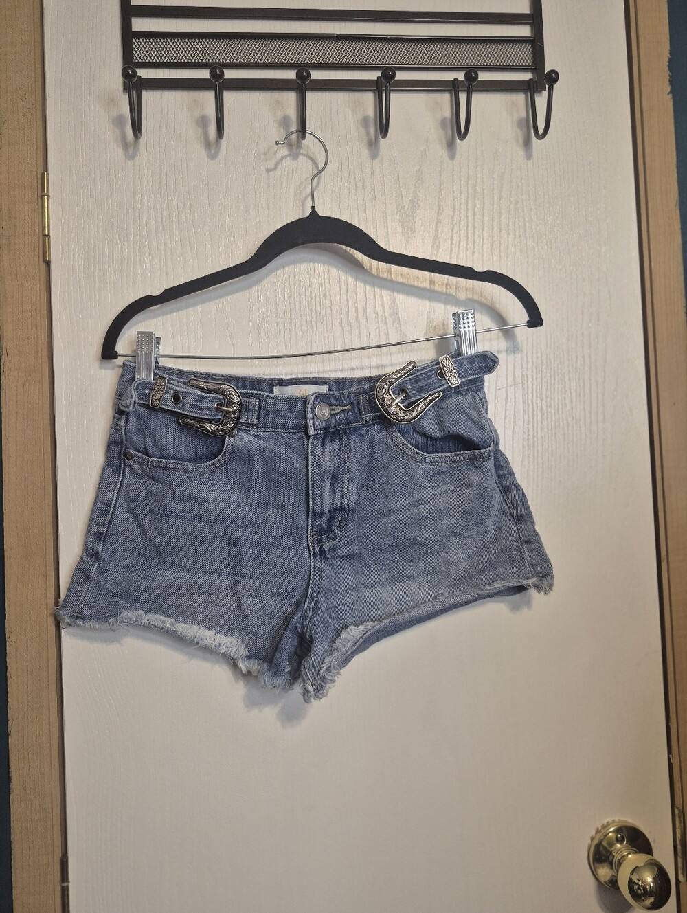 Austin landing Jean Mid